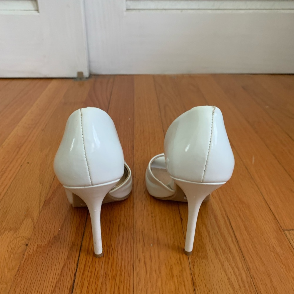 White CL by Laundry Stiletto Heels 4”